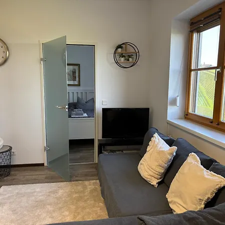 Glanz Und Gloria Weingartenapartment An Der Kellerstrasse, Viele Buschenschaenke, Sehr Ruhige Lage, Herrliche Aussicht! * Leutschach